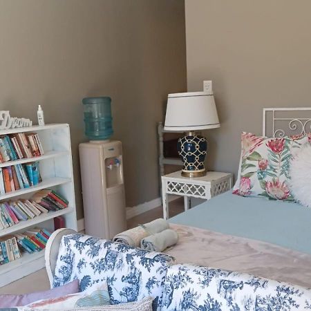 Toscana Cottage Port Elizabeth Room photo